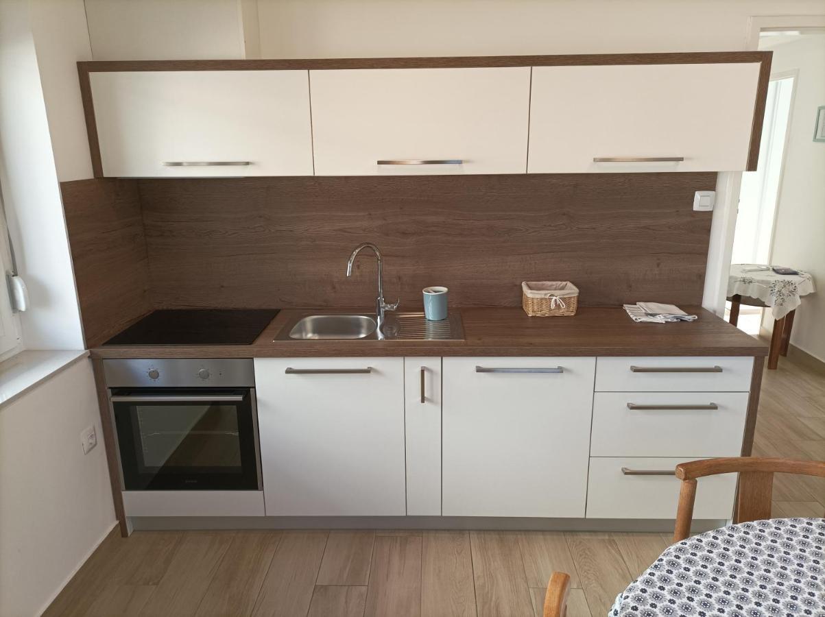 Apartman Pecine Rijeka Buitenkant foto