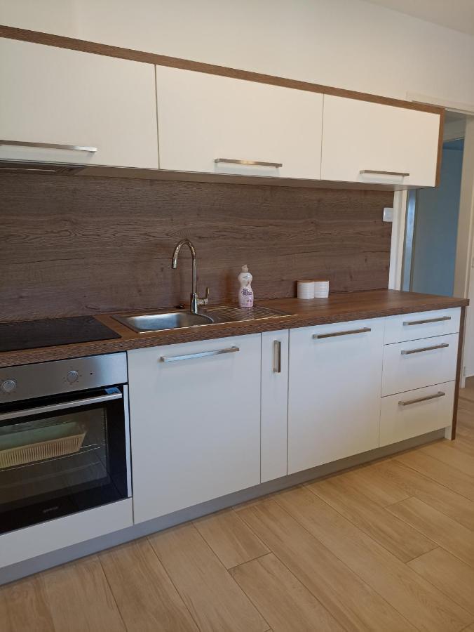 Apartman Pecine Rijeka Buitenkant foto