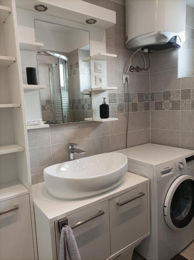 Apartman Pecine Rijeka Buitenkant foto